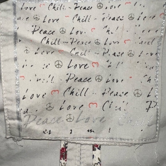 Peace Love Chill Jacket M Cream Ivory Zip Front Ruffles Pockets Boho Moto Style - Picture 6 of 7